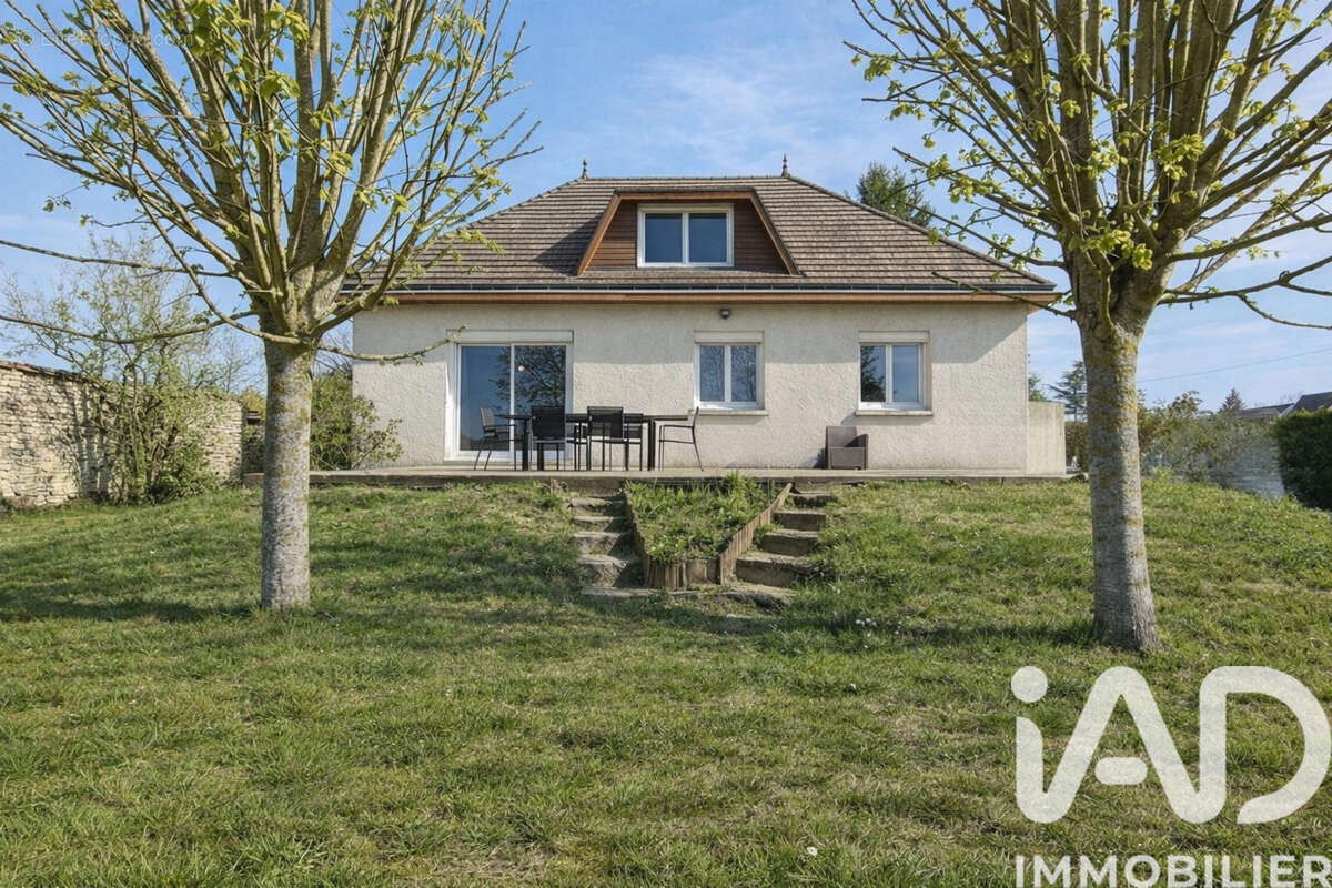 Maison 150 m² à Sainte-Maure-De-Touraine  - photo 4