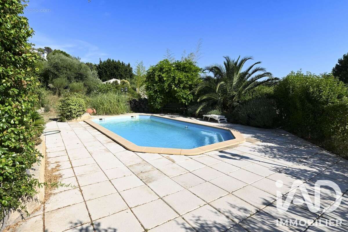 Maison 151 m² à Aramon  - photo 5