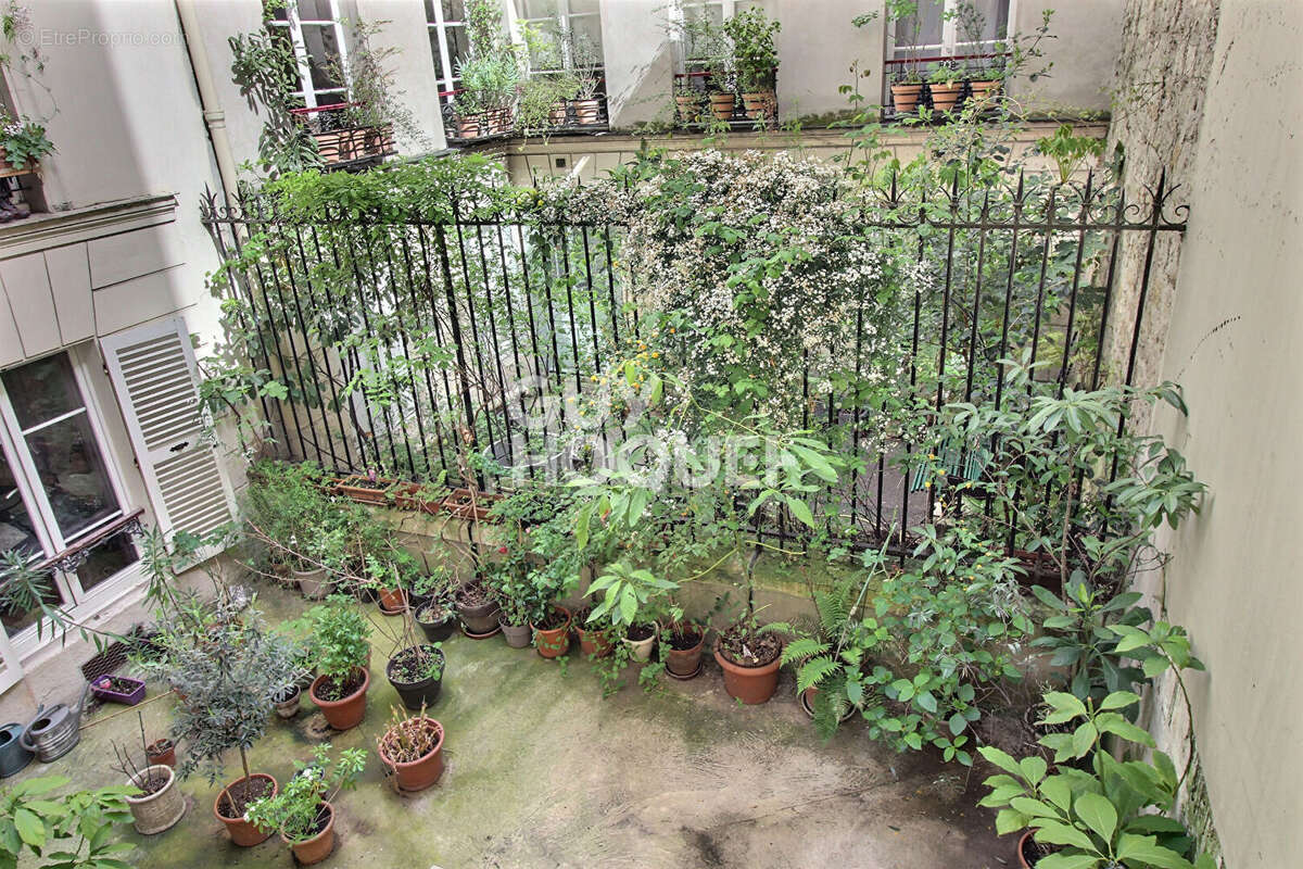 Appartement à PARIS-9E