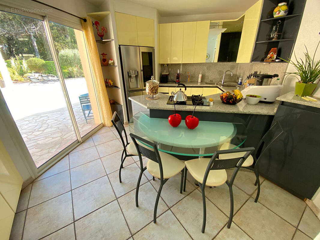 Maison à MARTIGNAS-SUR-JALLE