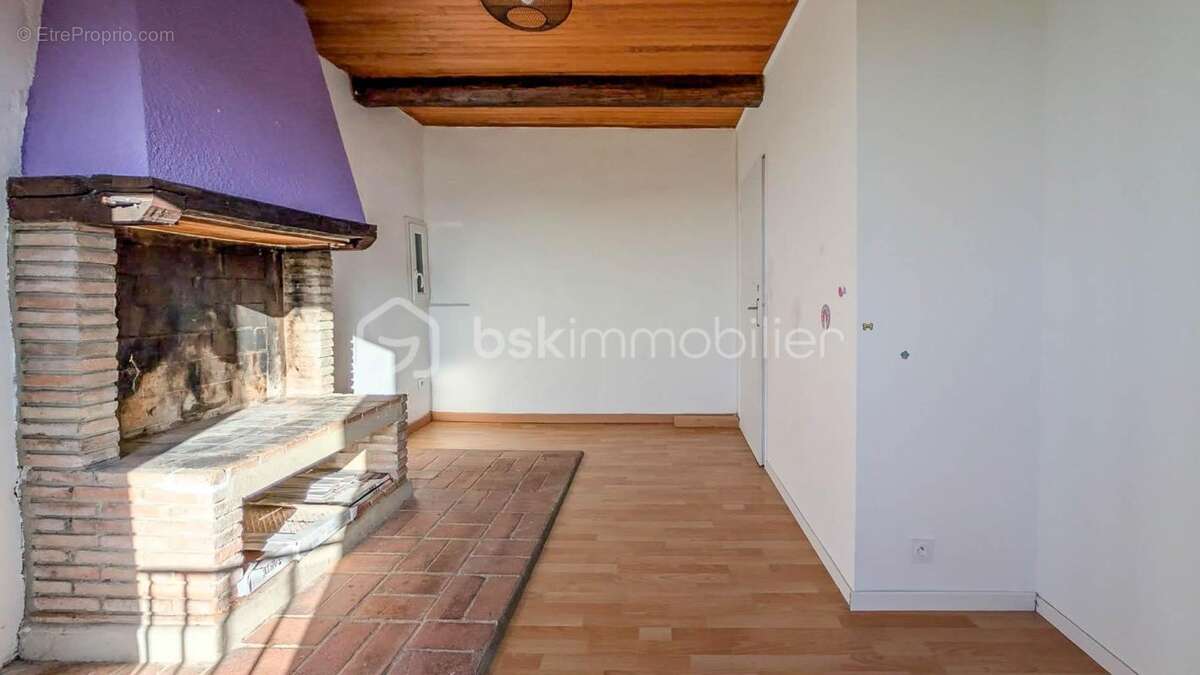 Appartement à LA BEGUDE-DE-MAZENC