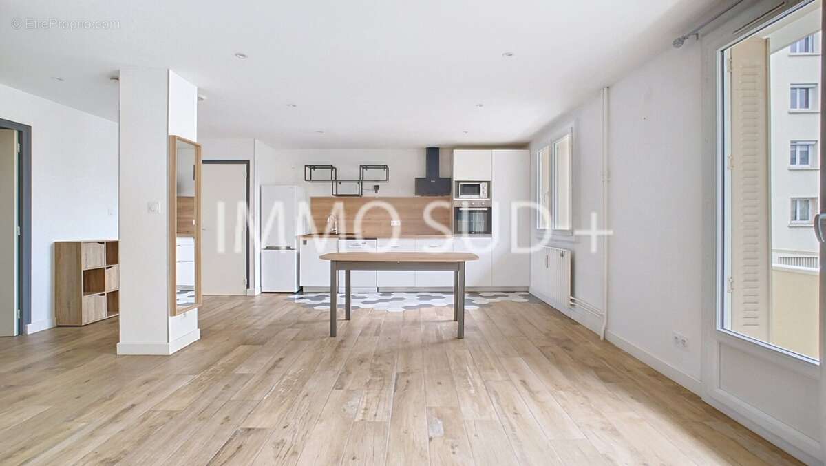 Appartement à POISAT