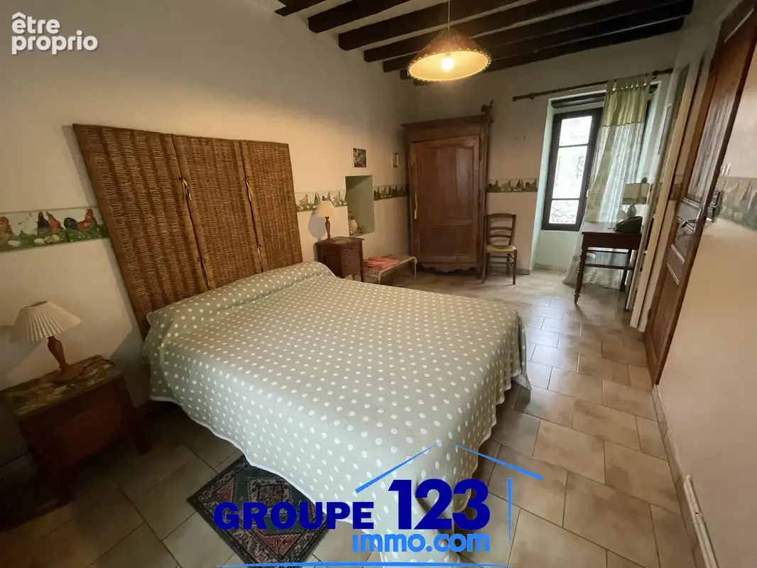 Au coeur de la Puisaye touristique, double longère de 390 m2 sur terrain de 2413m2 au calme - photo 17