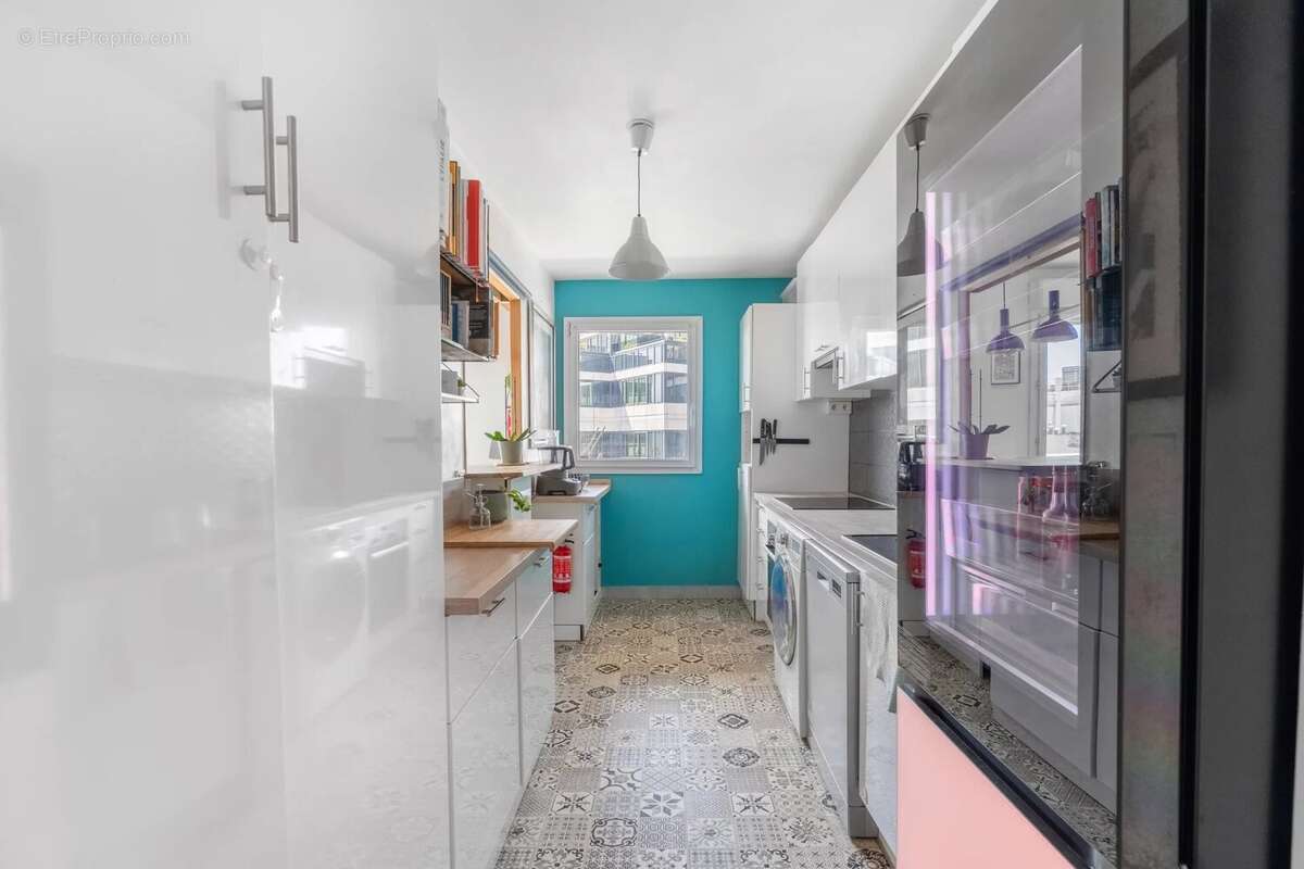 Appartement à LEVALLOIS-PERRET