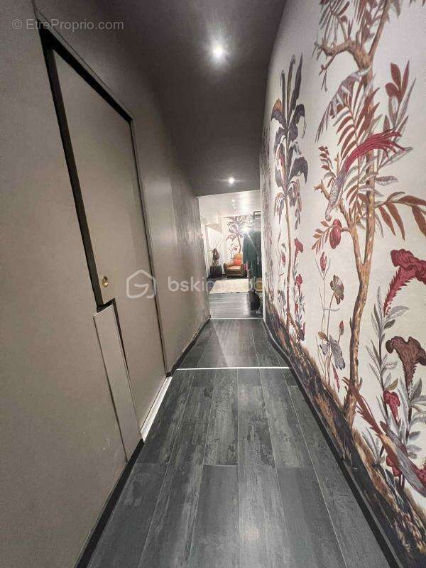 Commerce à SAINT-JEAN-DE-MAURIENNE