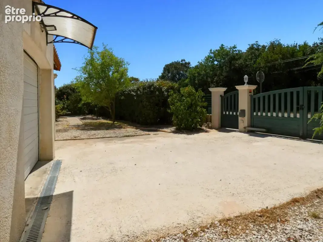 Secteur Calme, Maison plain pied 133 m2, Terrain 1550m2 - photo 10