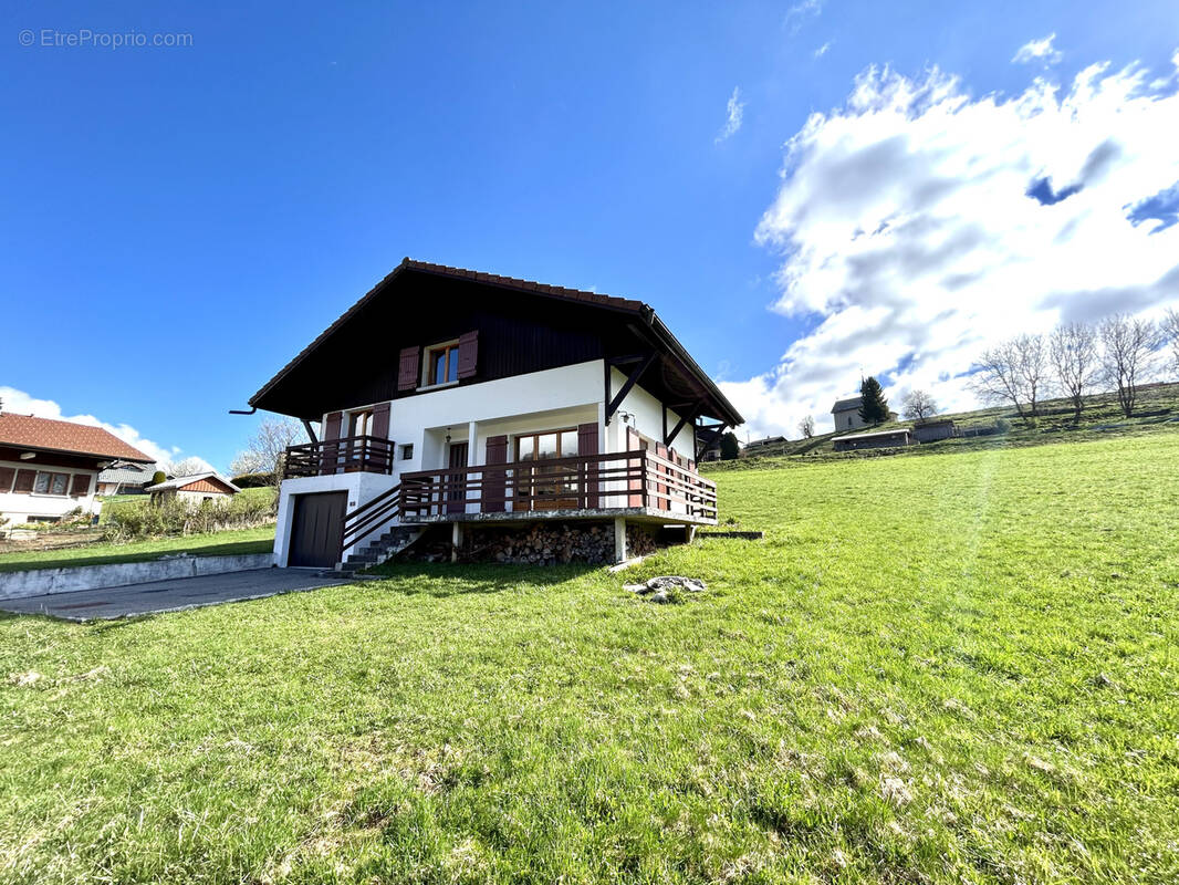 Maison à BELLEVAUX