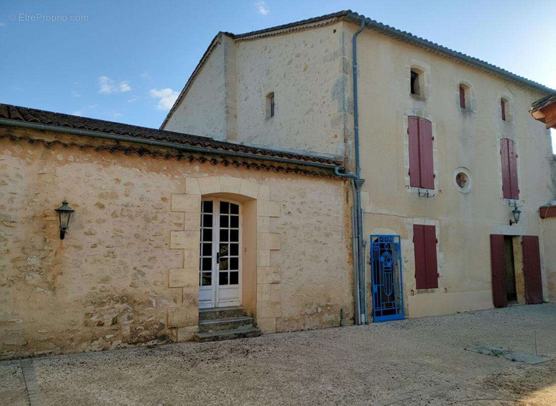 Maison à GENSAC