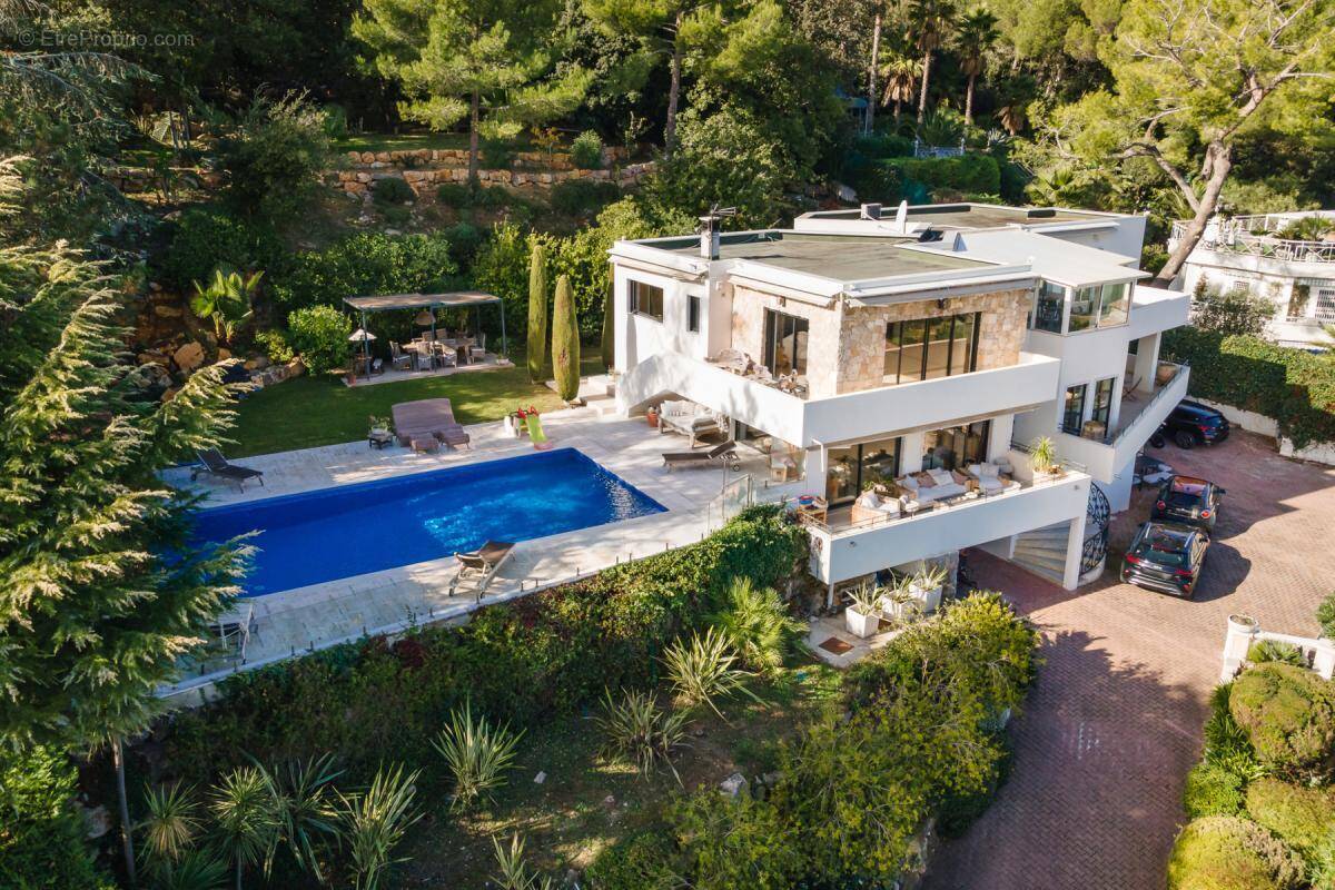 Maison à VALLAURIS