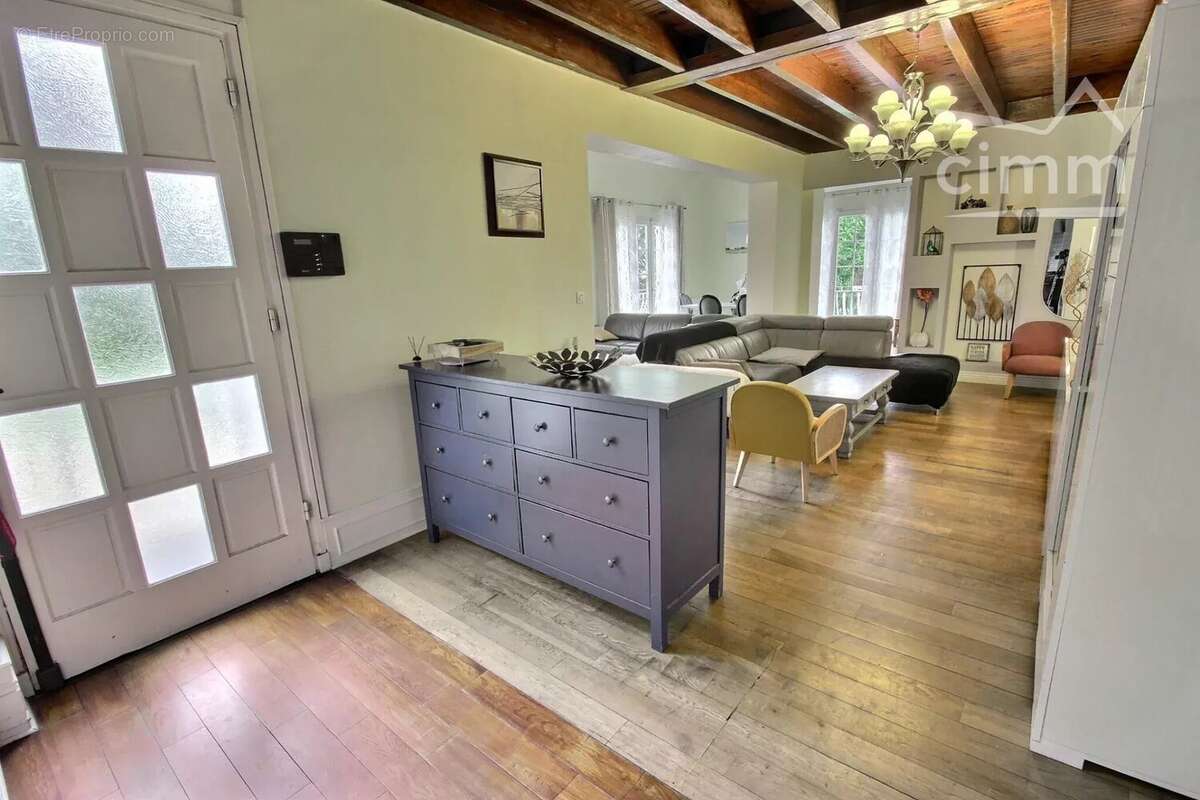 Maison à ROCHE-LA-MOLIERE