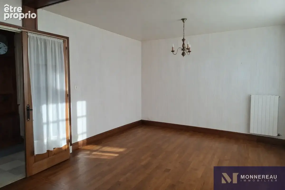 Maison de plain pied avec dependances - photo 5