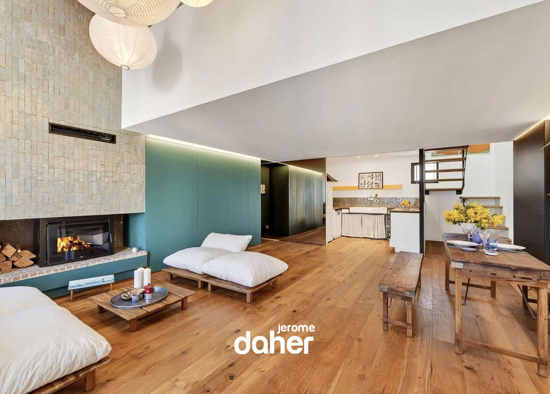 Appartement à MARSEILLE-6E
