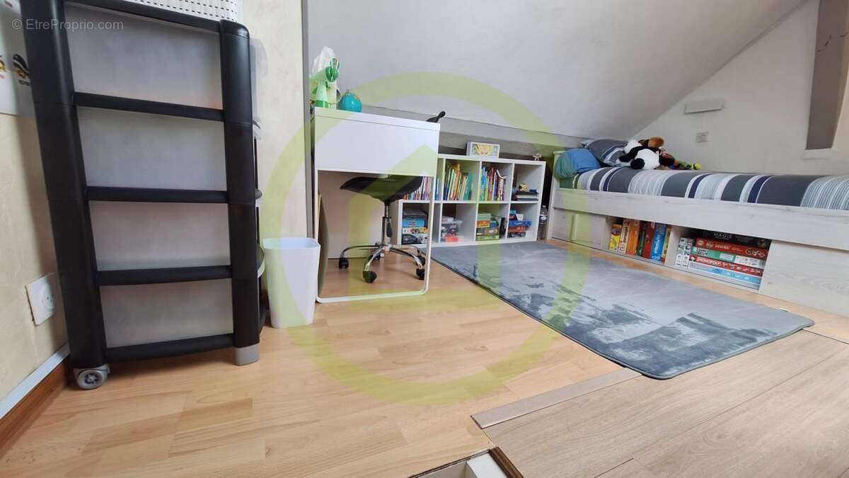 Maison à QUINCY-VOISINS