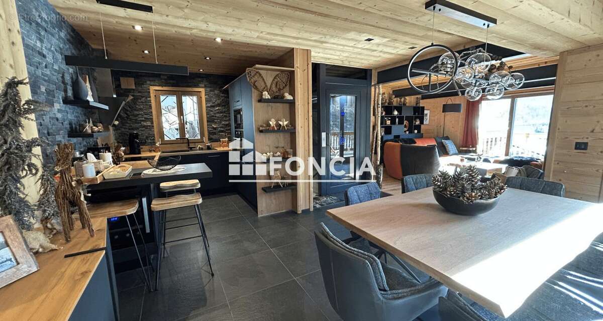 Maison à SAINT-ETIENNE-DE-TINEE