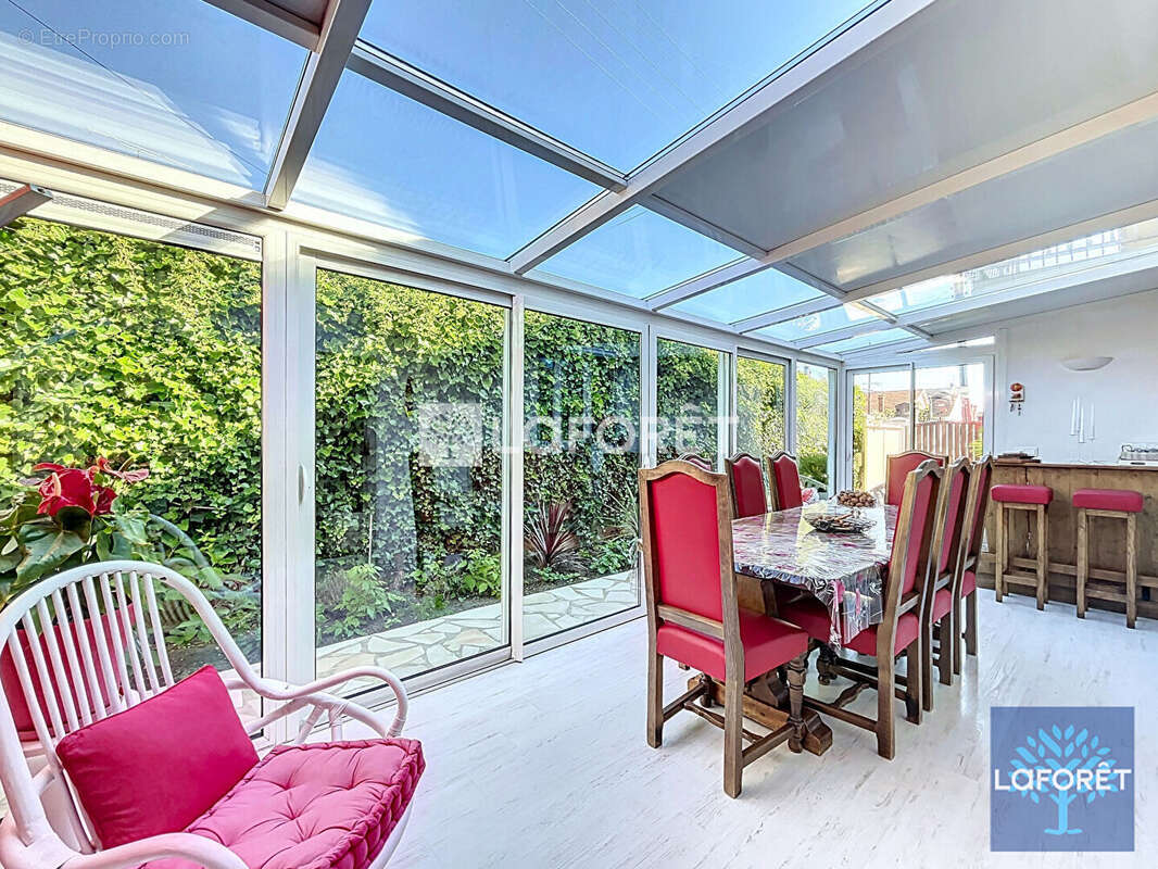 Maison à VIGNEUX-SUR-SEINE