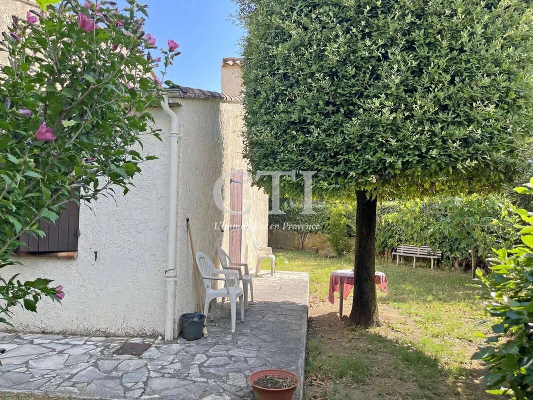 A vendre, maison proche centre-ville de Vaison-La-Romaine - photo 3
