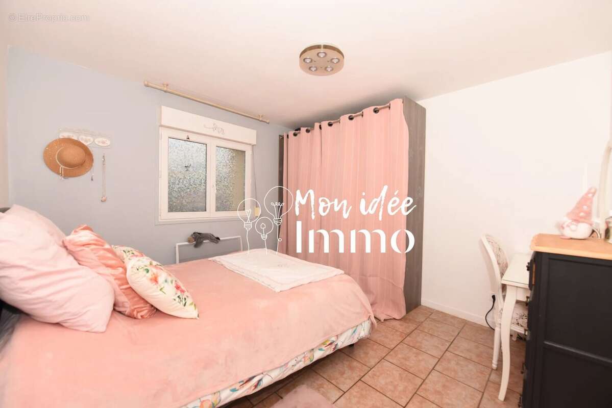 Maison à LE LANDREAU