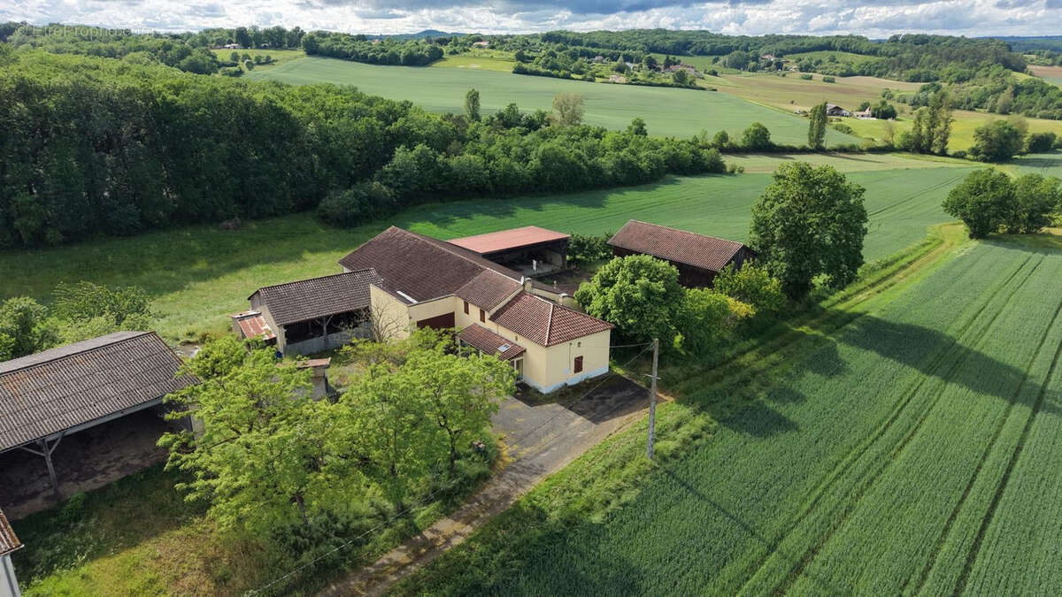 Maison à MONSEMPRON-LIBOS