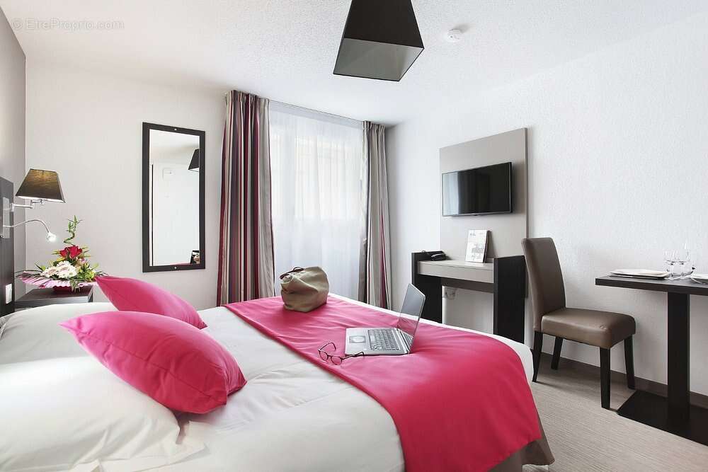 Appartement à MARSEILLE-4E