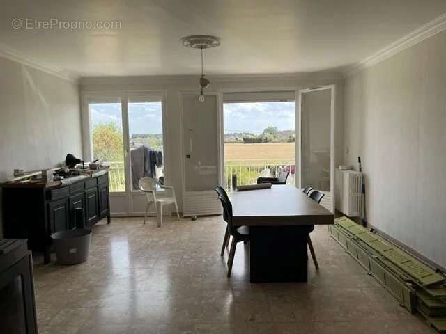 Grande maison et son terrain. Possibilité de 2 logements! - photo 9