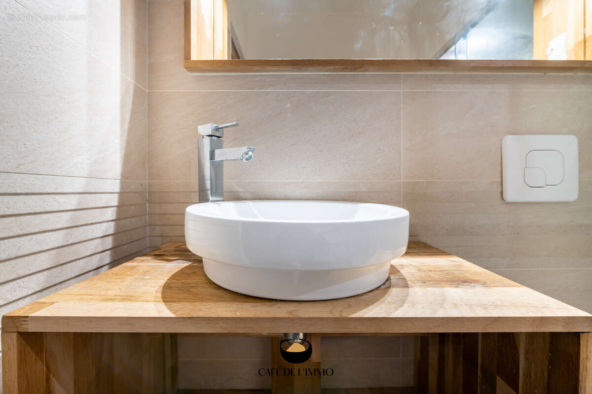 Appartement à MARSEILLE-6E