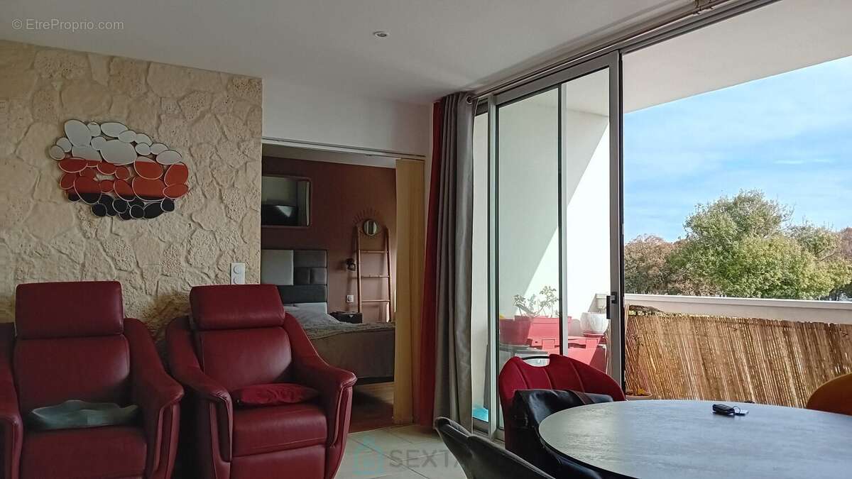 Secteur Foncillon, Appartement rénové de 54 m² deux chambres - photo 16