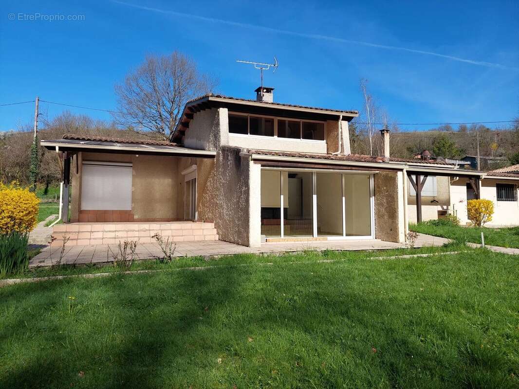 Maison à MONTESQUIEU-VOLVESTRE