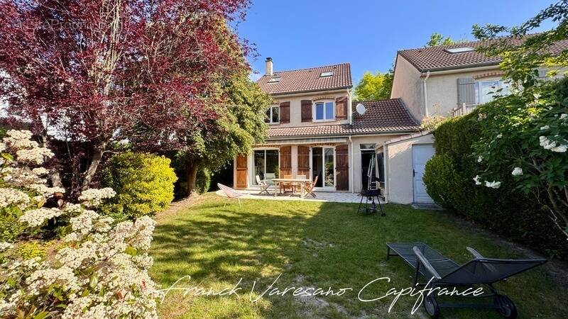 Maison à NOISY-LE-ROI