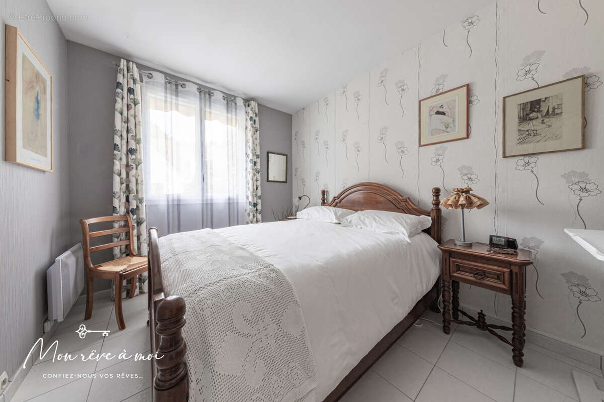 Maison lumineuse, au calme et en parfait état de 173m2, avec jardin, terrasses et parkings - photo 12