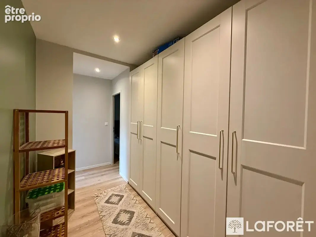 Maison rénovée avec piscine, 4 chambres et jardin clos - photo 10
