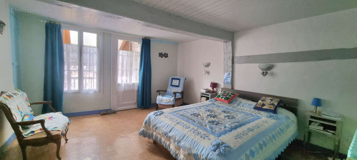 Appartement à BROU