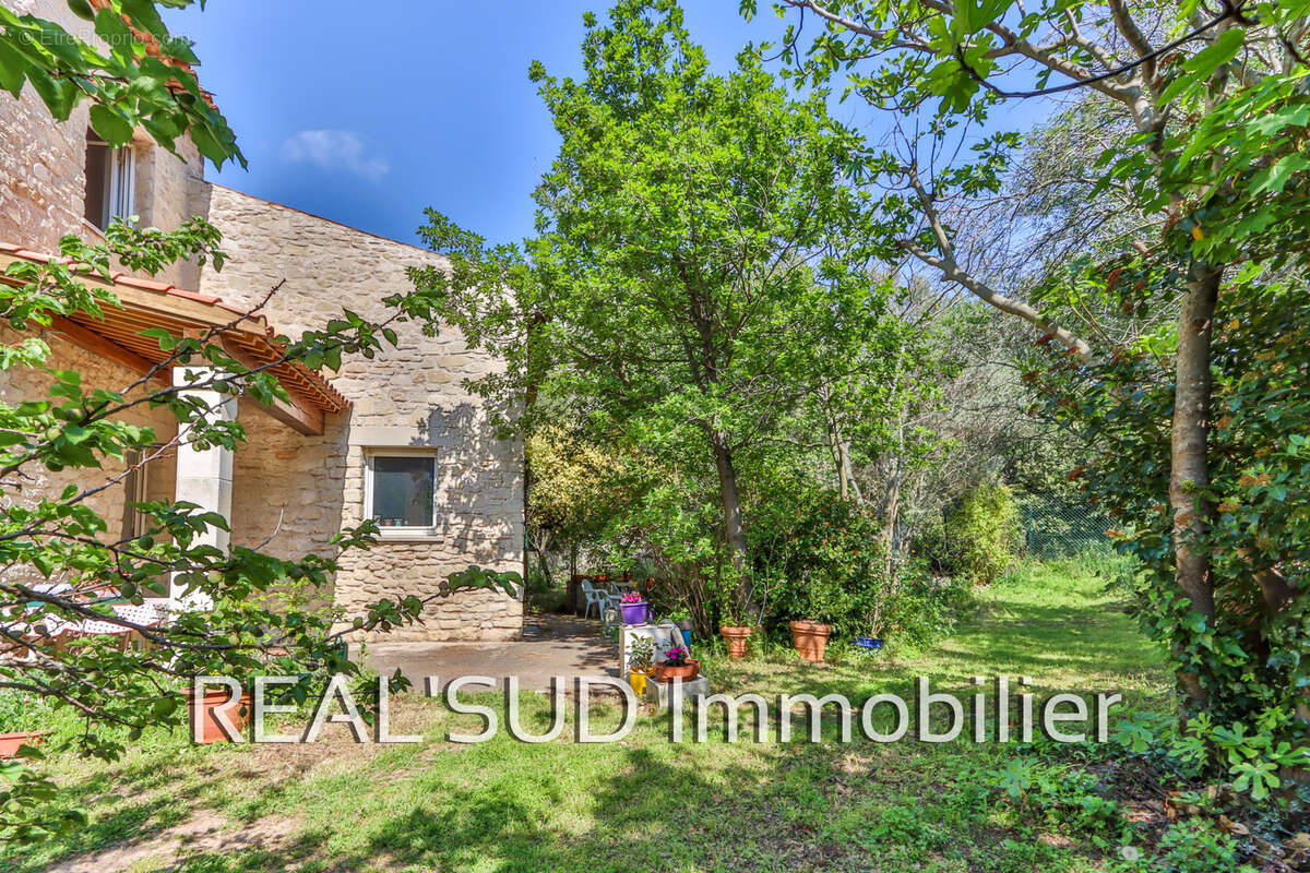 Maison à MARSEILLE-9E