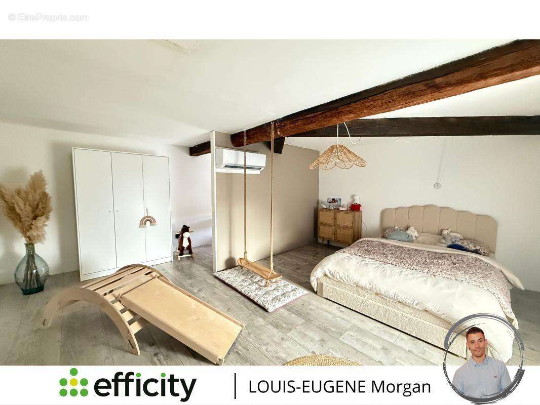 Maison à CHAMPAGNE-SAINT-HILAIRE