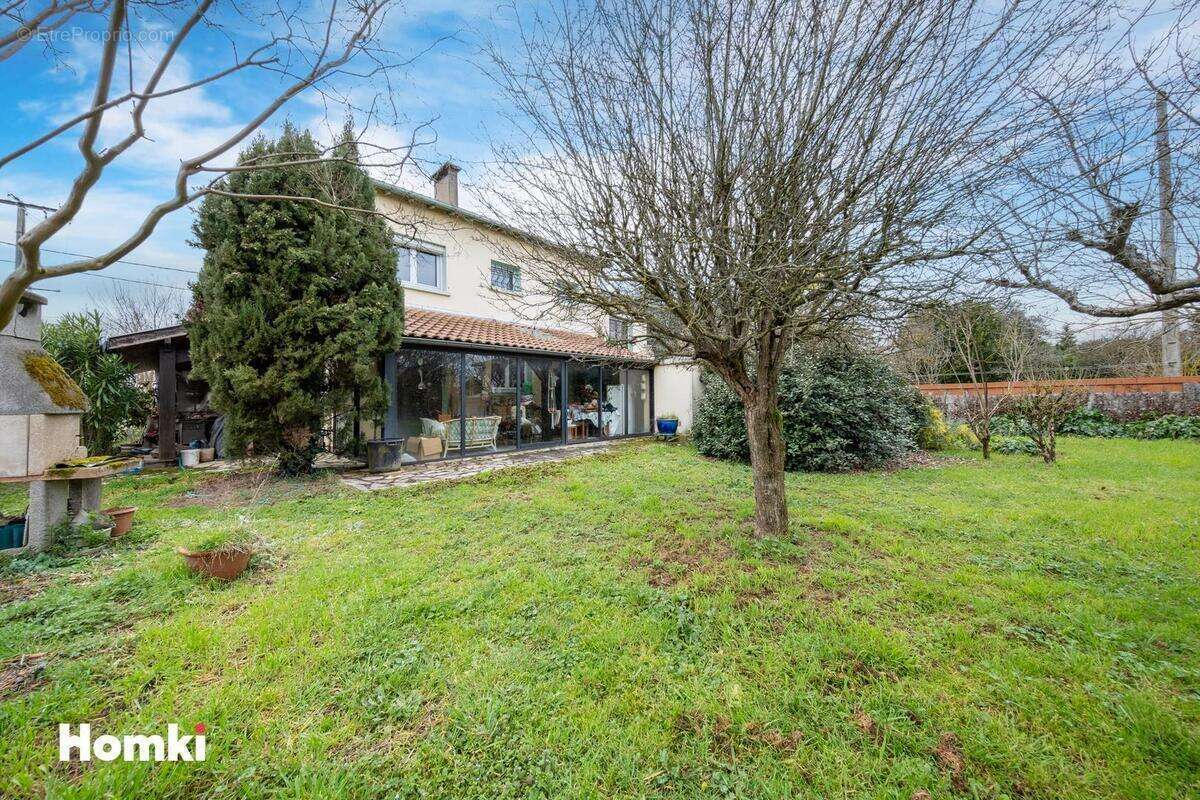 Terrain à LABARTHE-SUR-LEZE