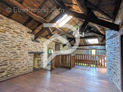 Maison à LAVAL-ROQUECEZIERE