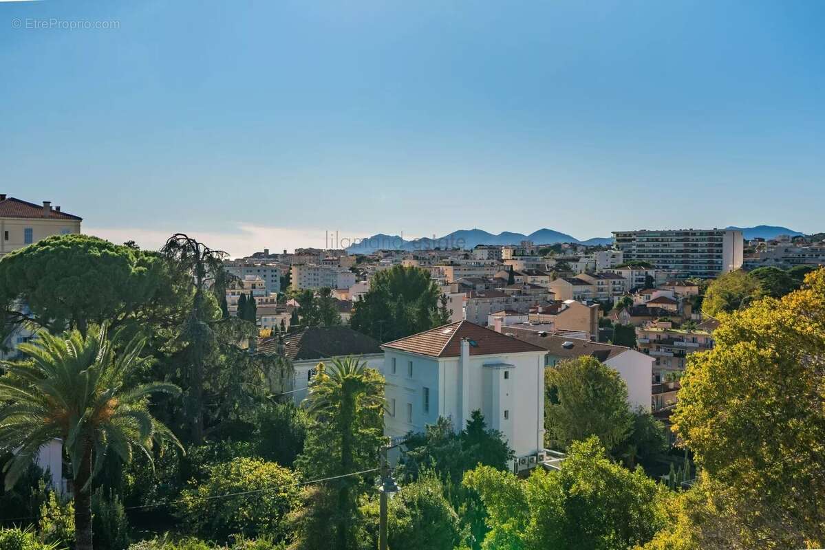 Appartement à CANNES
