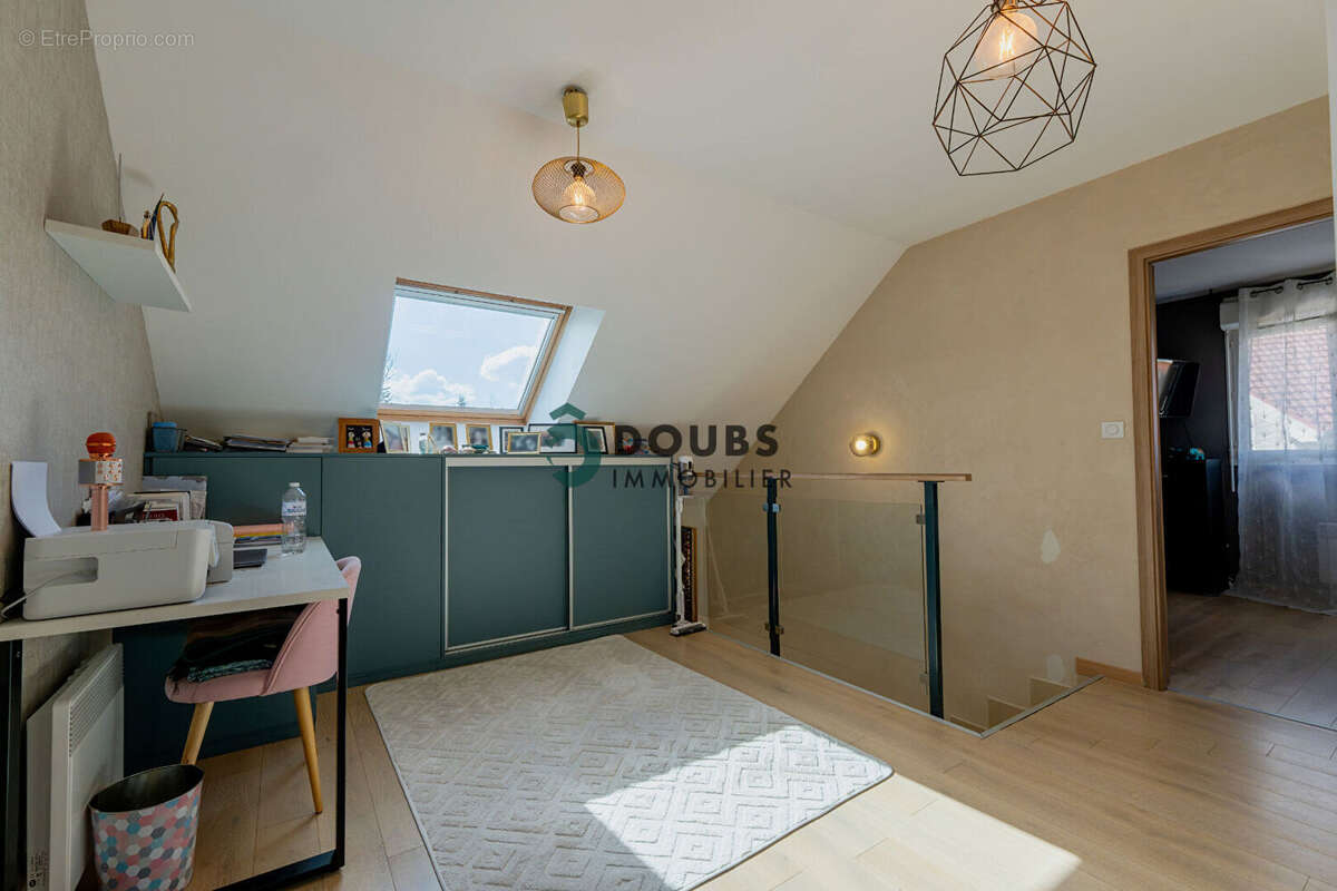 Maison située au Bélieu - photo 10