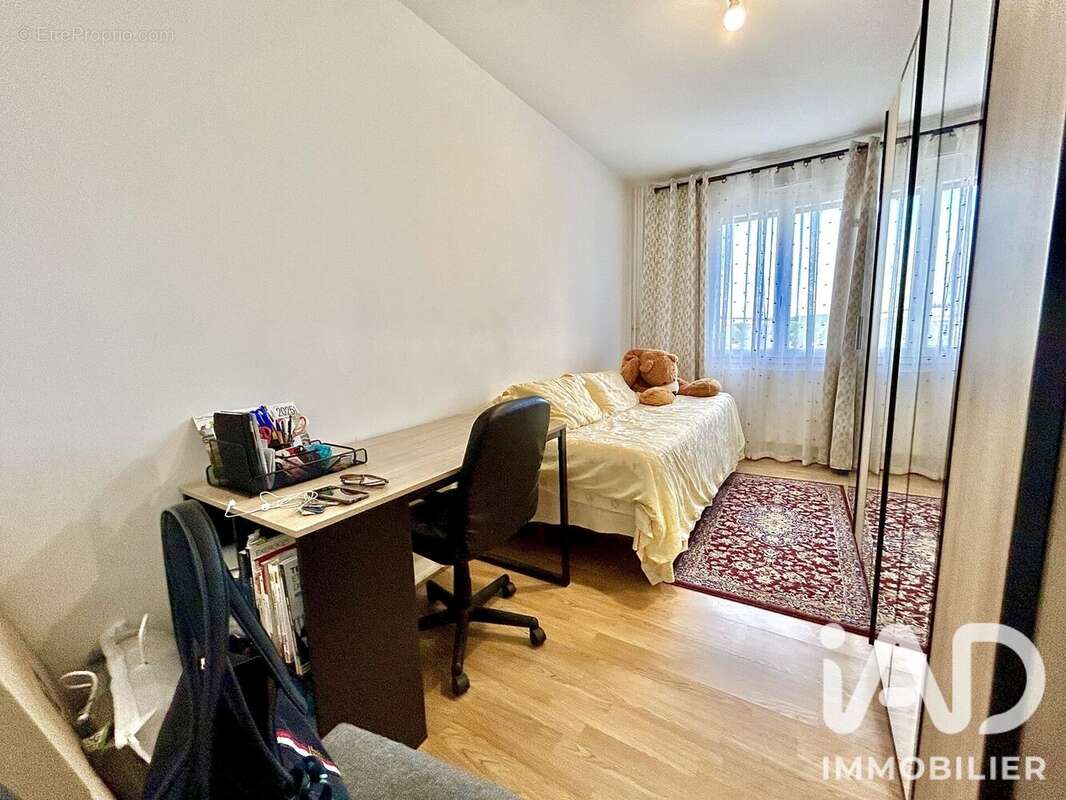 Appartement 67 m² à Sens  - photo 9