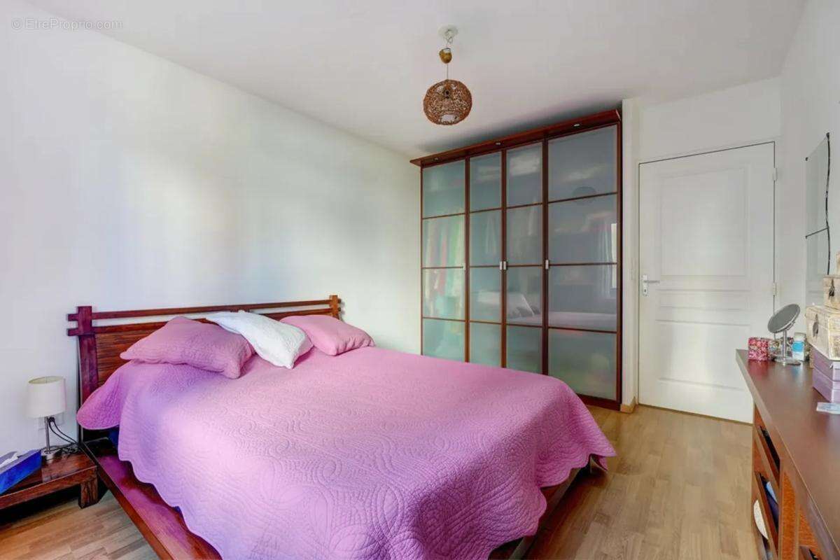 Appartement 3 pièces de 78,4 m² à Saint-Fons - photo 7