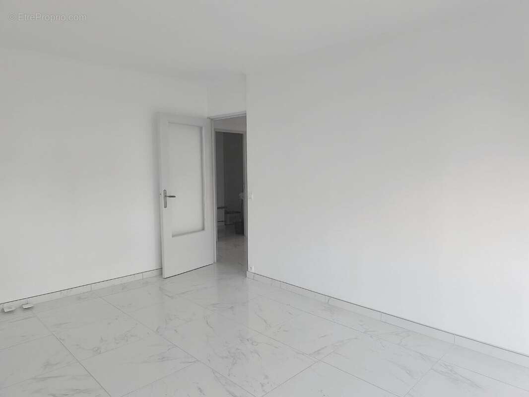 Appartement à LE PEAGE-DE-ROUSSILLON