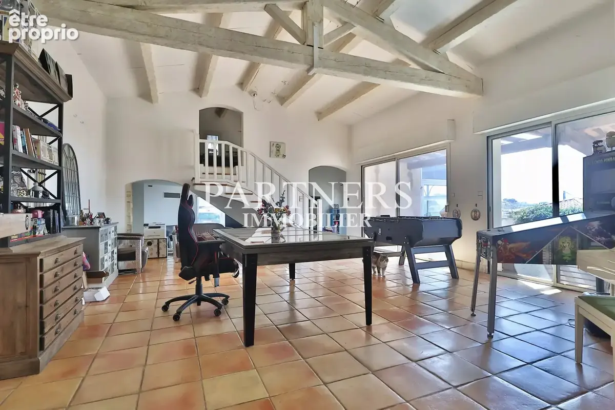 Maison 7 pièces 220 m² à vendre à Marseille-15e (13015) - photo 6