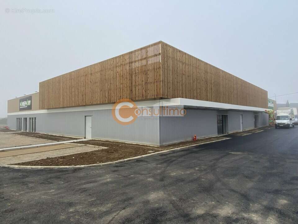 Local commercial à vendre - photo 2