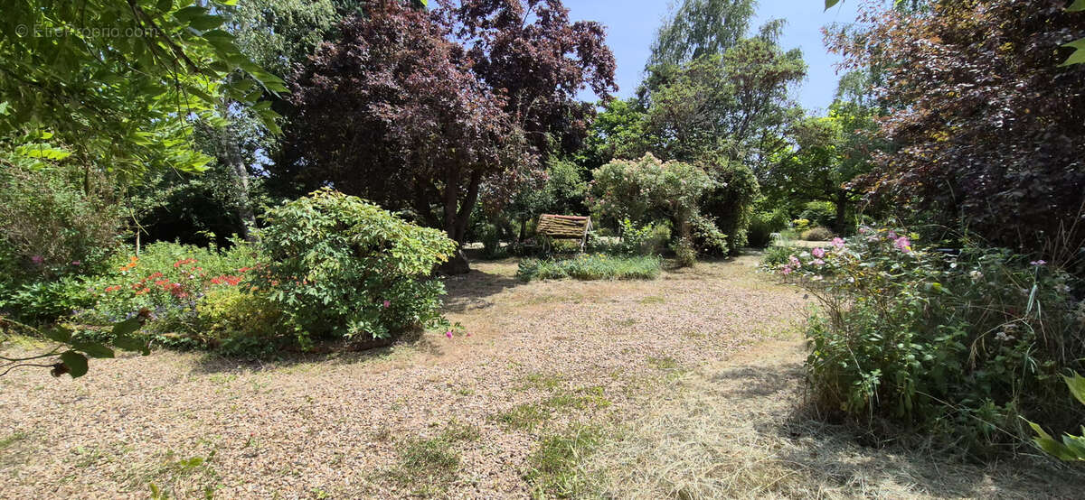 Maison à LAILLY-EN-VAL