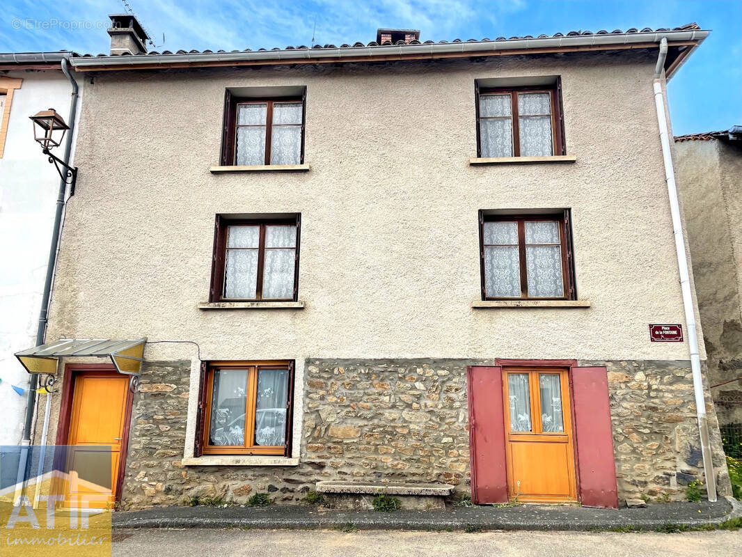 Maison à SAINT-JUST-EN-BAS