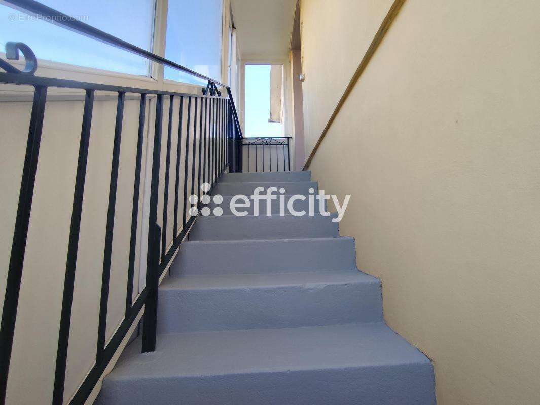 Maison à SAINTE-GAUBURGE-SAINTE-COLOMBE