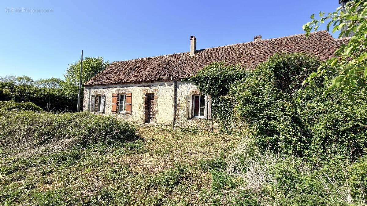 Maison à LES MENUS
