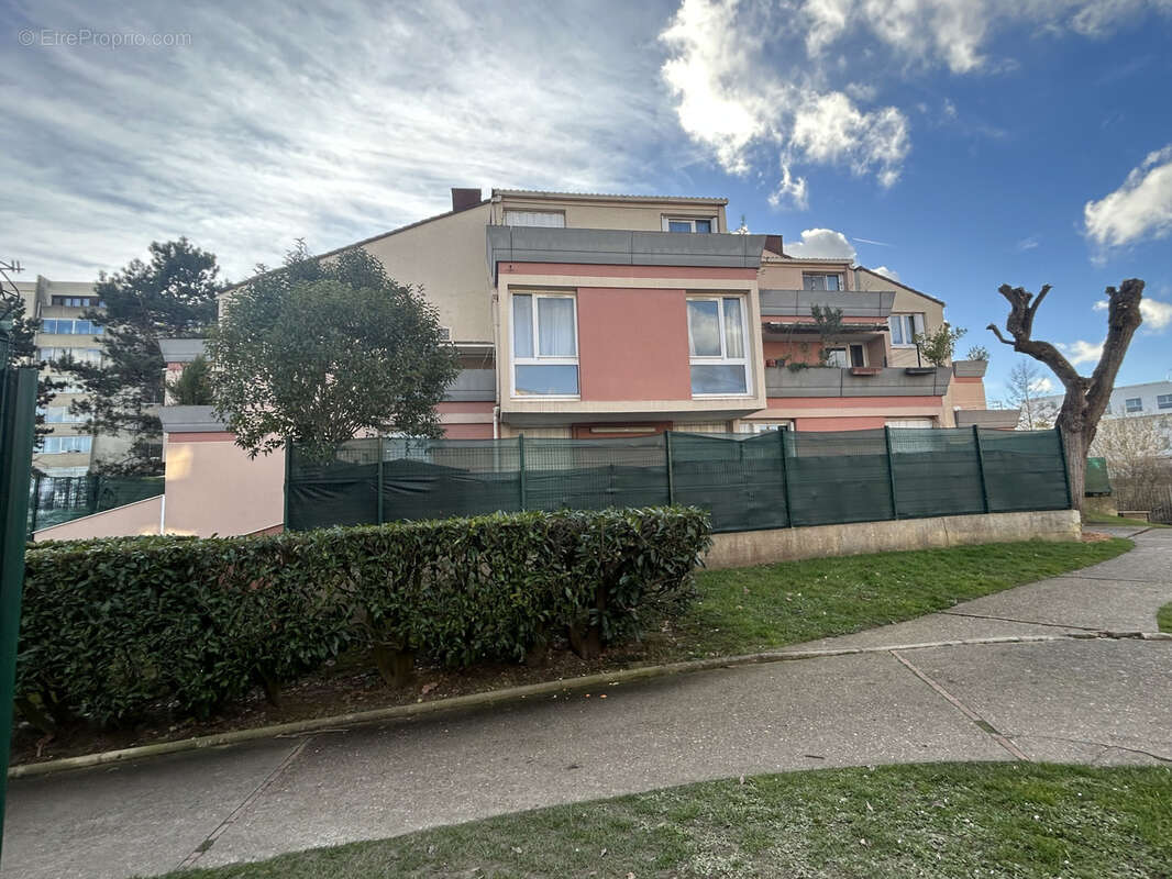 Appartement à VILLIERS-LE-BEL