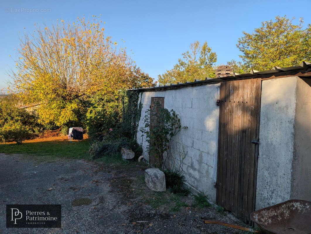 Maison à MEZIN