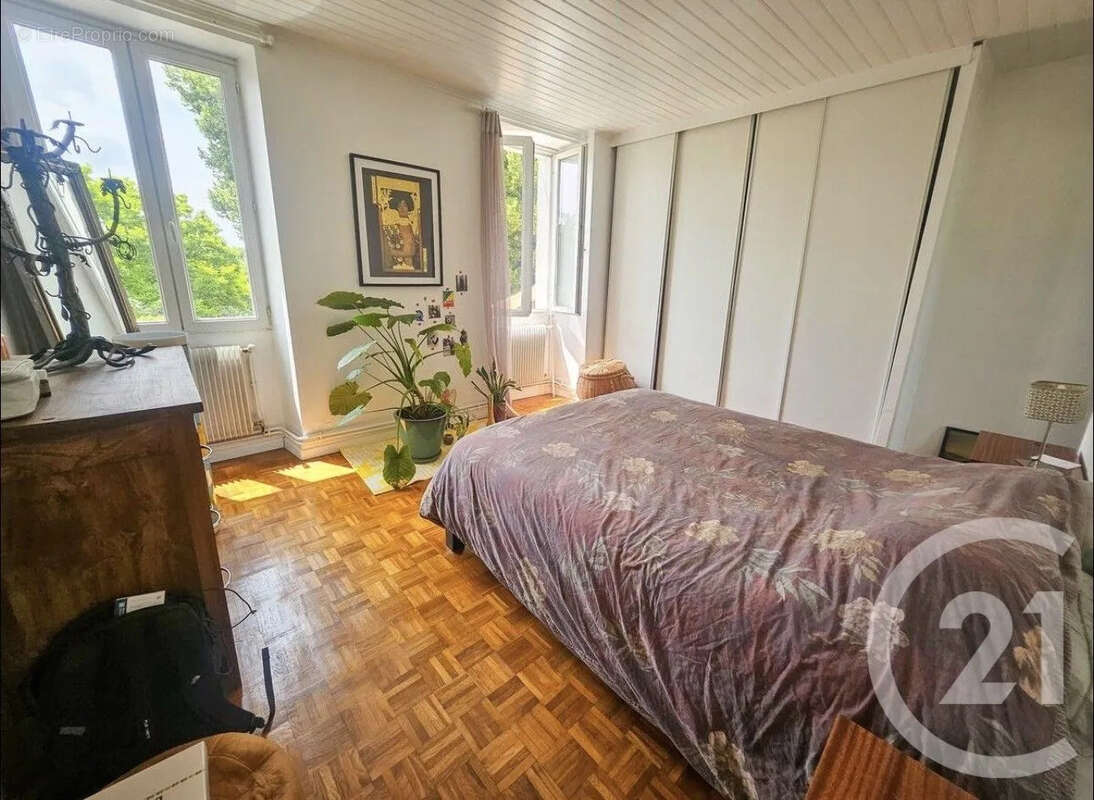 Maison 129 m² à Saint-Yrieix-Sur-Charente  - photo 14