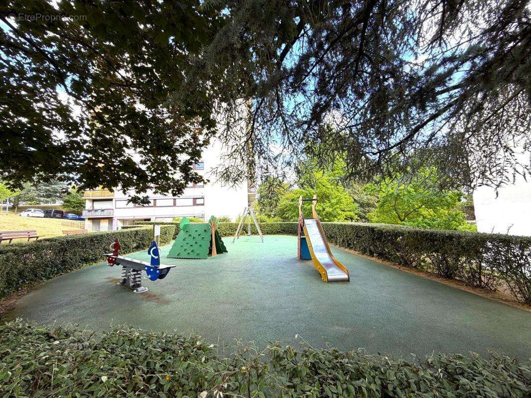 Appartement 2 pièces de 50 m² à Fontenay-aux-Roses - photo 10